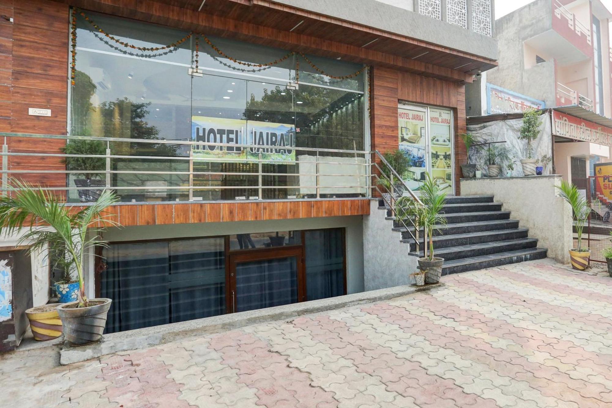 Hotel Collection O Jairaj Alwar Exterior foto