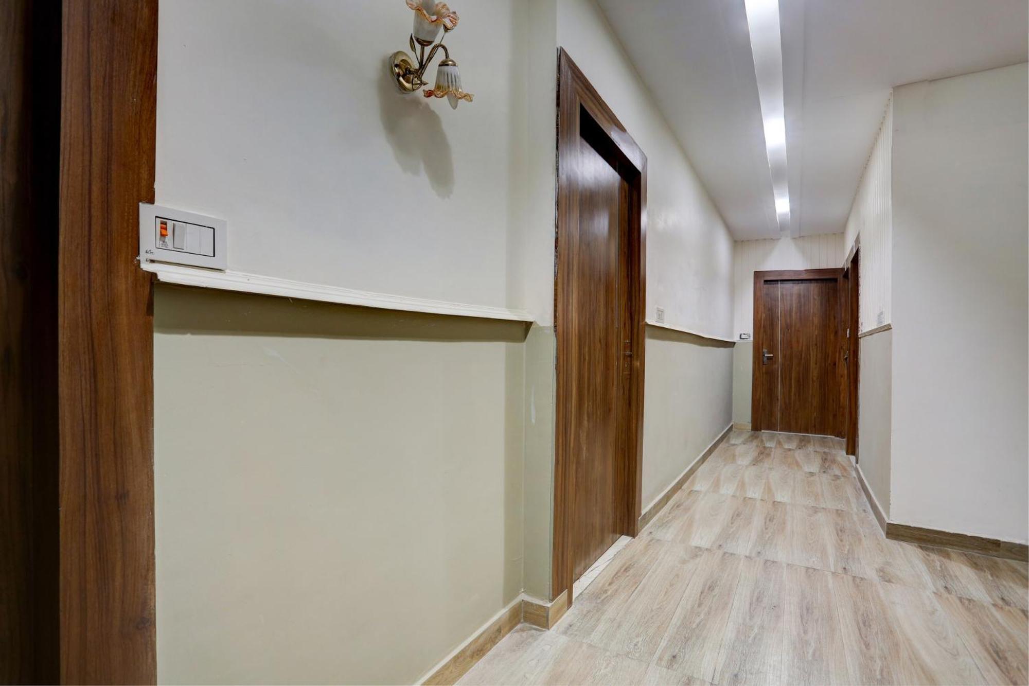 Hotel Collection O Jairaj Alwar Exterior foto