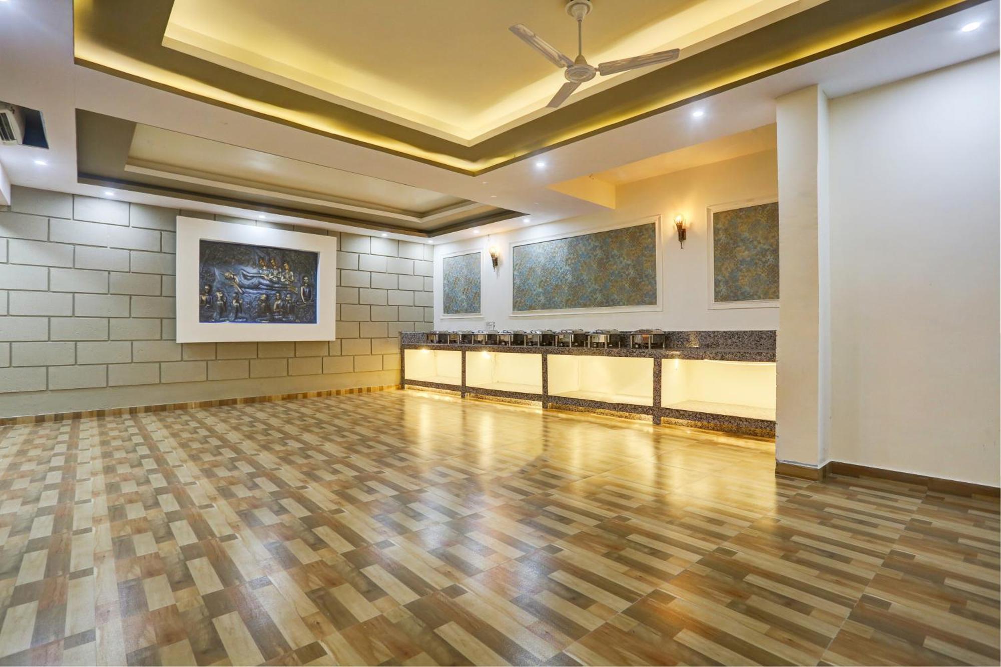Hotel Collection O Jairaj Alwar Exterior foto